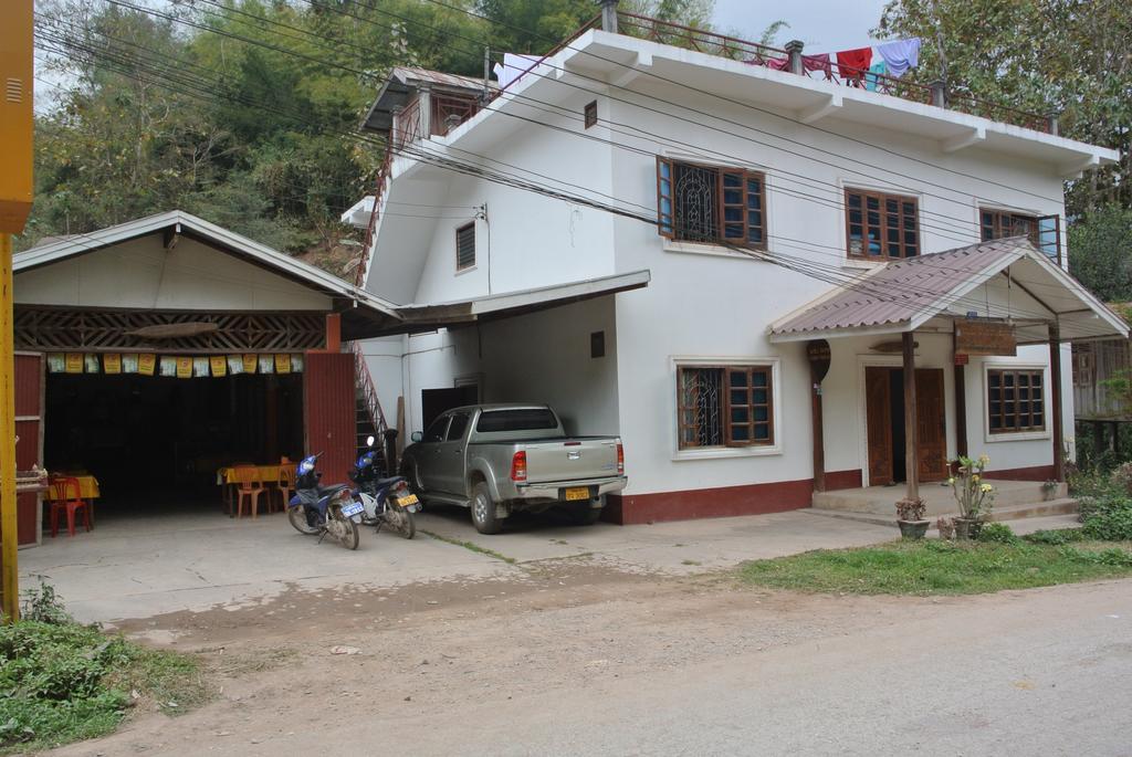 Syvongsack Guesthouse ปากแบ่ง ภายนอก รูปภาพ